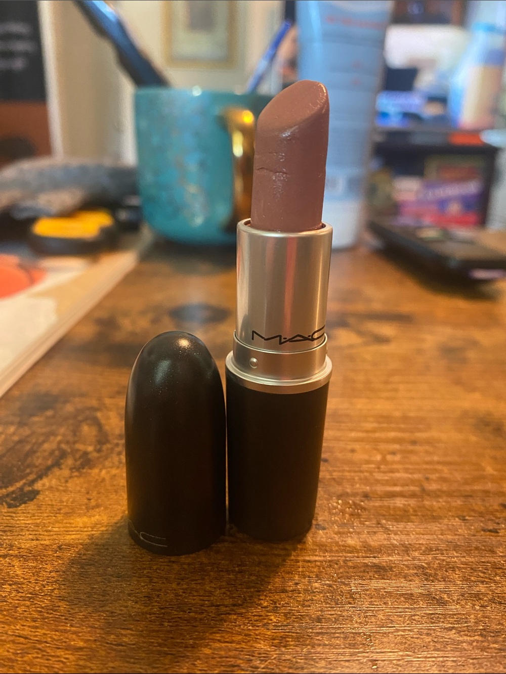 MAC Lipstick- Flutterby-Lustre